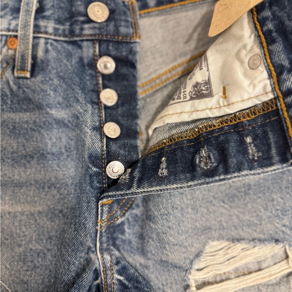Levi's 501® Original Fit High-Rise Women's Jean Shorts - Picture 10 of 12